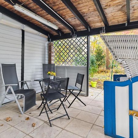 Vorstadtoase - 3 Personen - Apartment Mit Queensize-Bett, Badewanne, Schlafcouch, Parken, Netflix, Naehe Ber Eichwalde Dış mekan fotoğraf